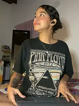 Snapshot of Arteatenea__ chatting on 03/01/25, 08:13 Arteatenea   online show from 03/01/25, 08:13