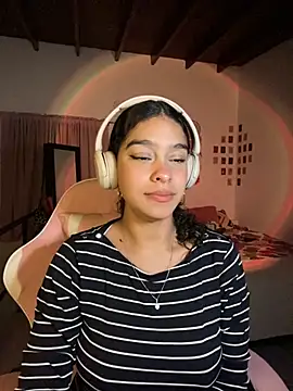 Arteatenea   online show from 12/04/25, 04:22