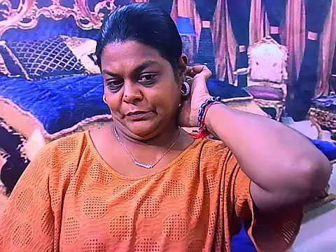 indianCherryPie online show from 02/25/26, 05:17