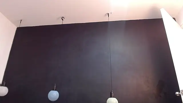 Snapshot of brendamaz chatting on 02/08/25, 06:22 brendamaz online show from 02/08/25, 06:22