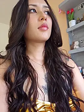 Snapshot of Selena_blake chatting on 04/25/26, 07:00 Selena blake online show from 04/25/26, 07:00