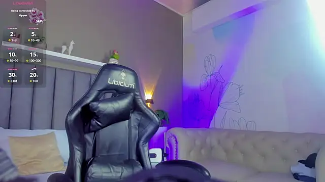 angelica dymond online show from 04/24/26, 07:16