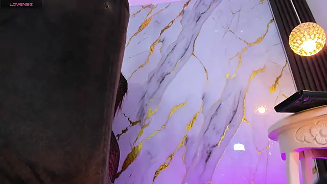 black cami online show from 04/17/26, 11:30