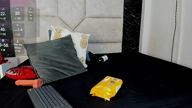 Snapshot of vallenope_11 chatting on 12/20/24, 09:17 vallenope 11 online show from 12/20/24, 09:17