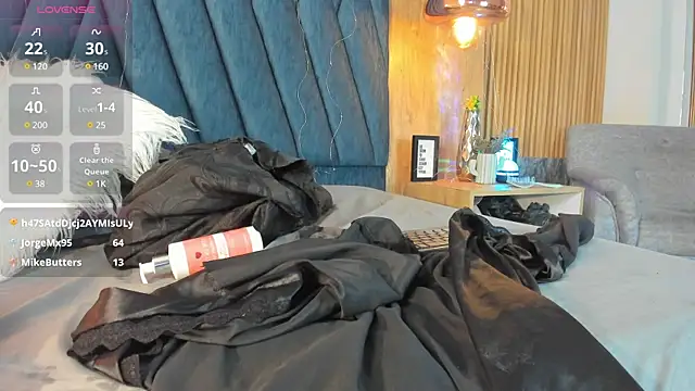 Snapshot of vallenope_11 chatting on 03/08/25, 01:36 vallenope 11 online show from 03/08/25, 01:36