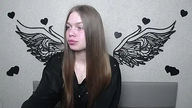 LaraPika online show from 05/13/26, 05:05