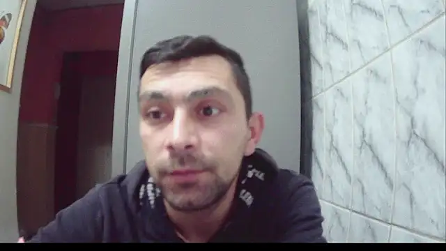 Snapshot of the_hot chatting on 12/15/24, 03:42 the hot online show from 12/15/24, 03:42