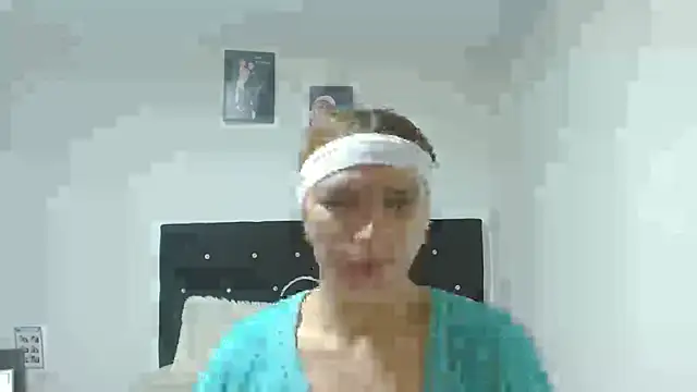 giuliana andrade online show from 10/21/25, 01:06