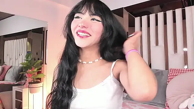 Snapshot of Kitty_Eliffe chatting on 11/11/25, 11:27 Kitty Eliffe online show from 11/11/25, 11:27
