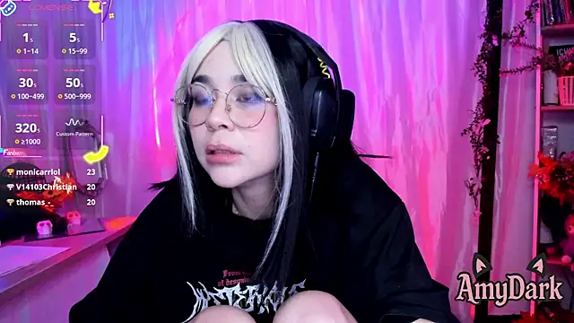 Snapshot of _AmyDark chatting on 11/30/25, 12:25 AmyDark online show from 11/30/25, 12:25