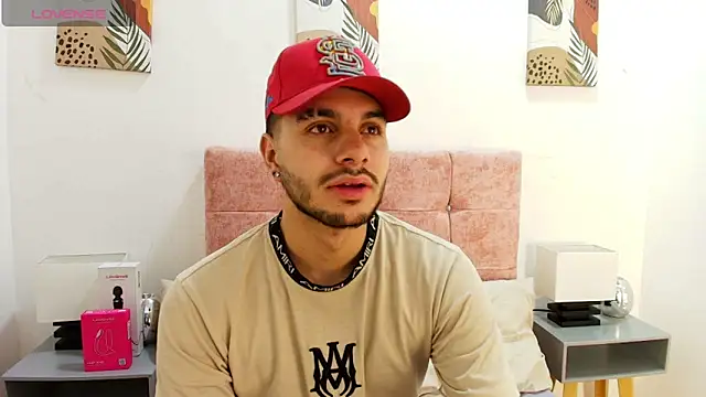 Snapshot of Amadeo_Wild chatting on 03/12/26, 12:11 Amadeo Wild online show from 03/12/26, 12:11