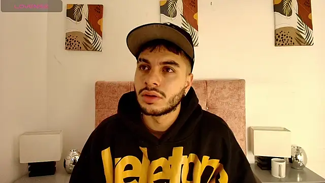 Snapshot of Amadeo_Wild chatting on 03/30/26, 02:29 Amadeo Wild online show from 03/30/26, 02:29