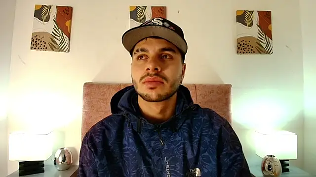 Snapshot of Amadeo_Wild chatting on 04/06/26, 12:17 Amadeo Wild online show from 04/06/26, 12:17