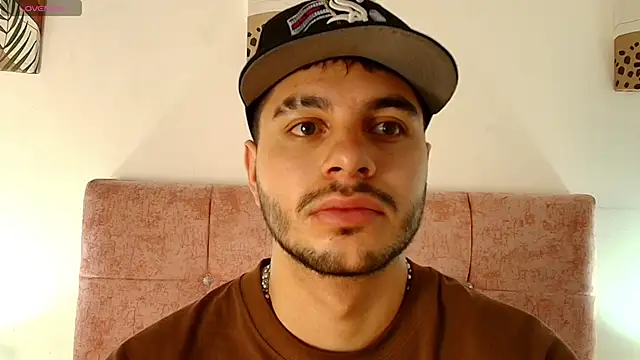 Snapshot of Amadeo_Wild chatting on 04/08/26, 02:50 Amadeo Wild online show from 04/08/26, 02:50