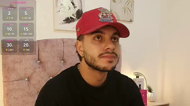 Snapshot of Amadeo_Wild chatting on 04/14/26, 03:56 Amadeo Wild online show from 04/14/26, 03:56