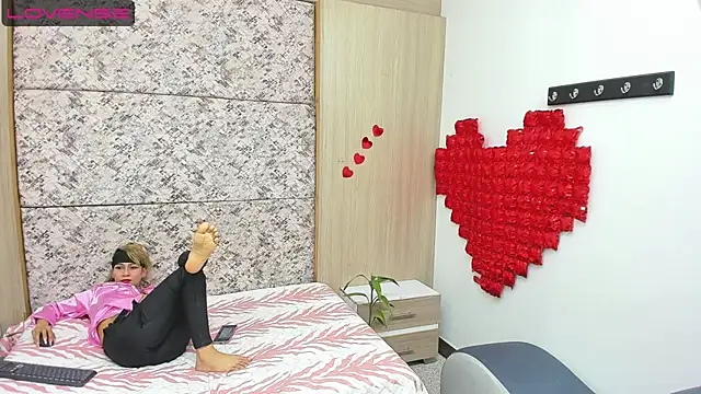 Snapshot of adara_deidara chatting on 03/12/25, 03:18 adara deidara online show from 03/12/25, 03:18