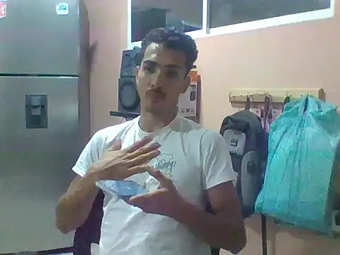 jeremy scott online show from 11/23/25, 10:42