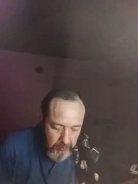 Leocesar37 online show from 10/10/25, 06:56