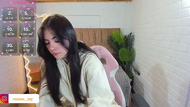 Roxanne tay online show from 12/30/24, 07:53