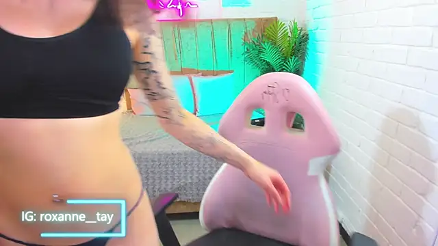 Roxanne tay online show from 03/21/25, 07:57