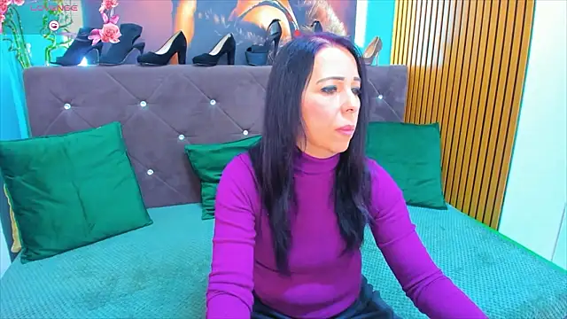 LauraSin online show from 02/05/26, 06:45