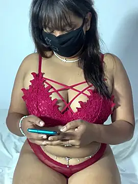 Snapshot of Jeroliee_viyana chatting on 03/21/25, 02:07 Jeroliee viyana online show from 03/21/25, 02:07