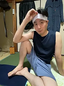 Snapshot of shigeki-113 chatting on 09/12/25, 01:11 shigeki-113 online show from 09/12/25, 01:11