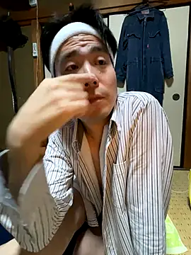 Snapshot of shigeki-113 chatting on 10/05/25, 02:15 shigeki-113 online show from 10/05/25, 02:15