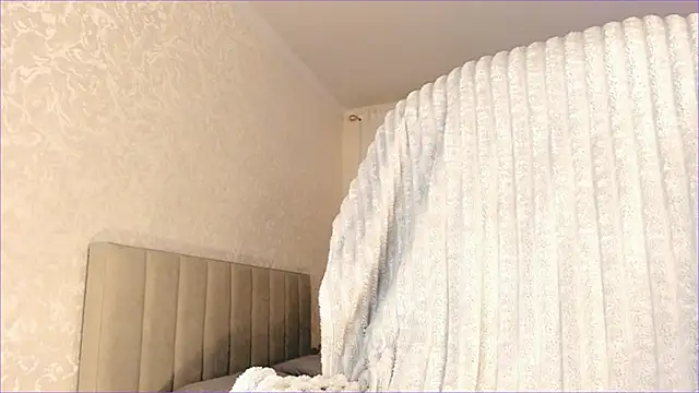 Snapshot of cherry_misaki chatting on 12/26/24, 09:37 cherry misaki online show from 12/26/24, 09:37