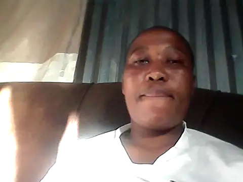 Snapshot of SEXXYBUTTSxx chatting on 09/17/25, 03:35 SEXXYBUTTSxx online show from 09/17/25, 03:35