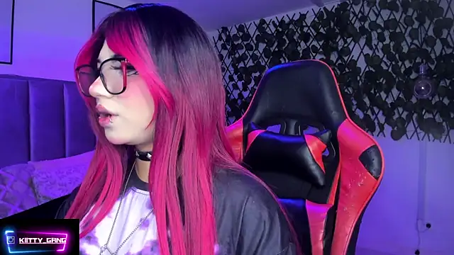 Kitty Gang online show from 02/13/26, 01:23