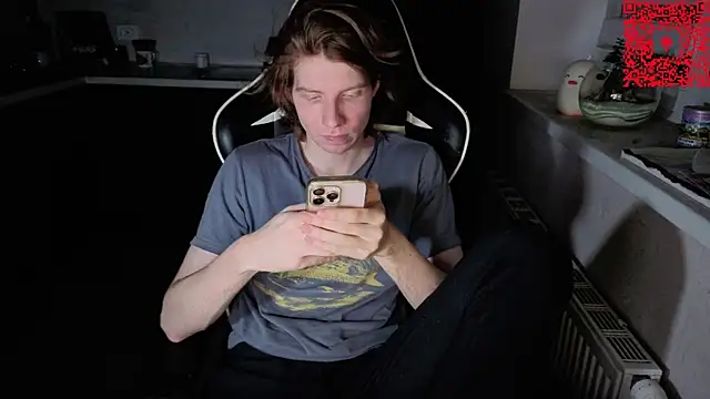 Snapshot of spaisenok chatting on 11/24/25, 01:49 spaisenok online show from 11/24/25, 01:49