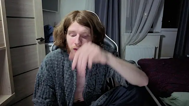 Snapshot of spaisenok chatting on 04/07/26, 09:15 spaisenok online show from 04/07/26, 09:15