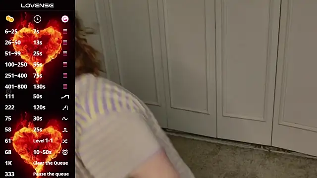 cherrysaturn online show from 10/09/25, 11:08