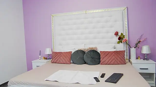 Lenna Paul online show from 02/28/25, 04:32