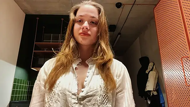 Snapshot of Celeste_Glow chatting on 12/01/24, 11:14 Celeste Glow online show from 12/01/24, 11:14