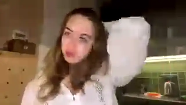 Snapshot of Celeste_Glow chatting on 12/12/24, 08:43 Celeste Glow online show from 12/12/24, 08:43