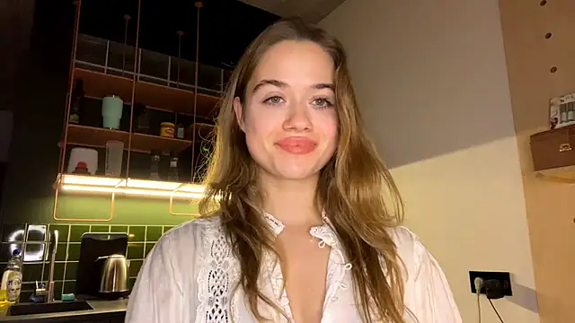 Snapshot of Celeste_Glow chatting on 12/15/24, 11:20 Celeste Glow online show from 12/15/24, 11:20