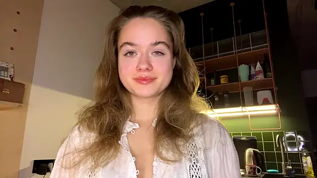 Snapshot of Celeste_Glow chatting on 12/19/24, 08:13 Celeste Glow online show from 12/19/24, 08:13