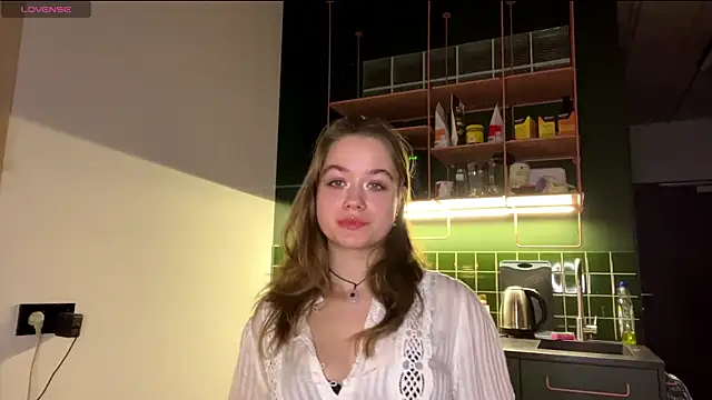 Snapshot of Celeste_Glow chatting on 02/19/25, 08:20 Celeste Glow online show from 02/19/25, 08:20