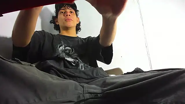 Snapshot of lax777_ chatting on 09/12/25, 10:59 lax777 online show from 09/12/25, 10:59