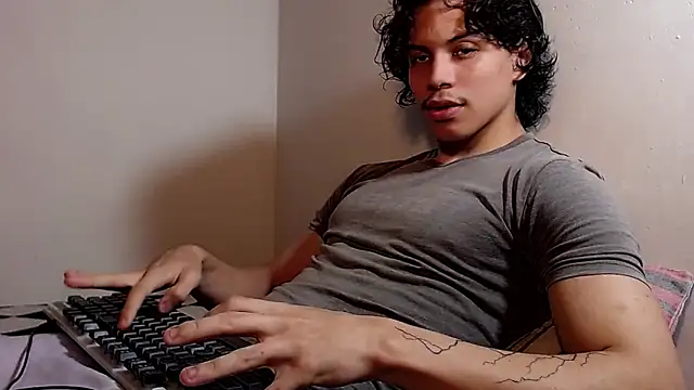 Snapshot of lax777_ chatting on 04/20/26, 05:32 lax777 online show from 04/20/26, 05:32