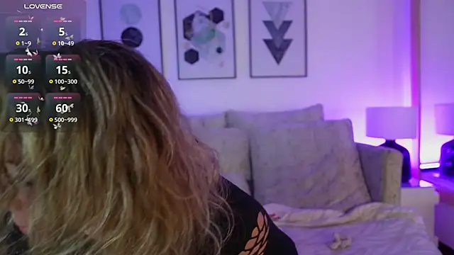 AlliceRouse online show from 03/22/25, 01:22