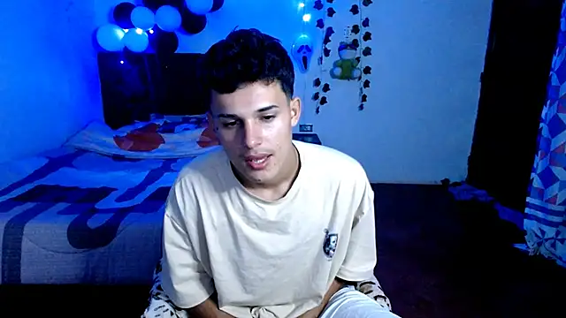 Snapshot of freddy_romas chatting on 10/24/25, 11:34 freddy romas online show from 10/24/25, 11:34