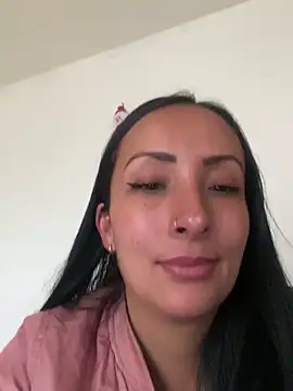 Snapshot of yaralyminjo2 chatting on 12/26/24, 09:04 yaralyminjo2 online show from 12/26/24, 09:04