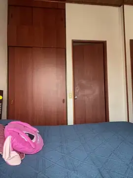 Snapshot of yaralyminjo2 chatting on 12/27/24, 09:00 yaralyminjo2 online show from 12/27/24, 09:00