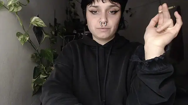 kinkyspirali online show from 11/28/25, 09:28