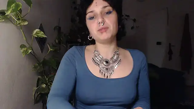 Snapshot of kinkyspirali chatting on 01/17/26, 11:30 kinkyspirali online show from 01/17/26, 11:30