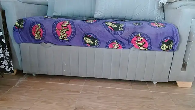 Snapshot of _nath_dawson chatting on 12/19/25, 04:25 nath dawson online show from 12/19/25, 04:25