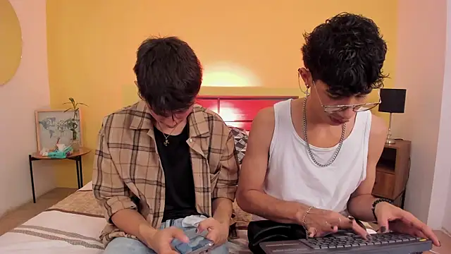 Snapshot of novaybrian chatting on 12/11/24, 04:28 novaybrian online show from 12/11/24, 04:28